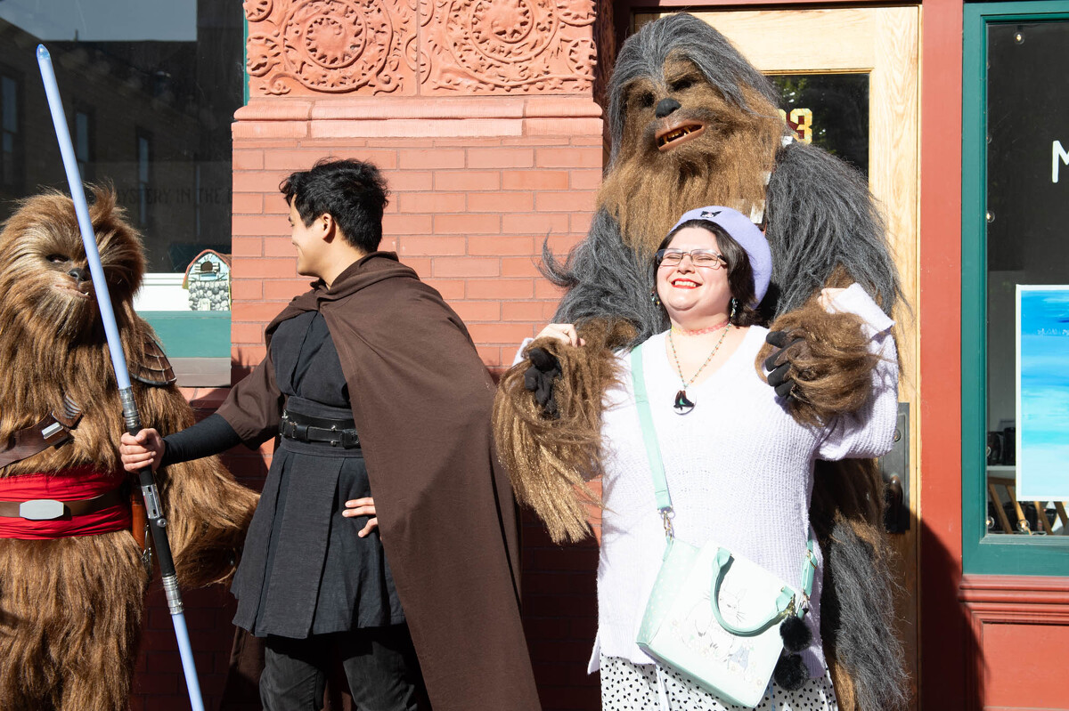 FOREST.MOON.2024.FRIDAY.MARKET.DSC_7586