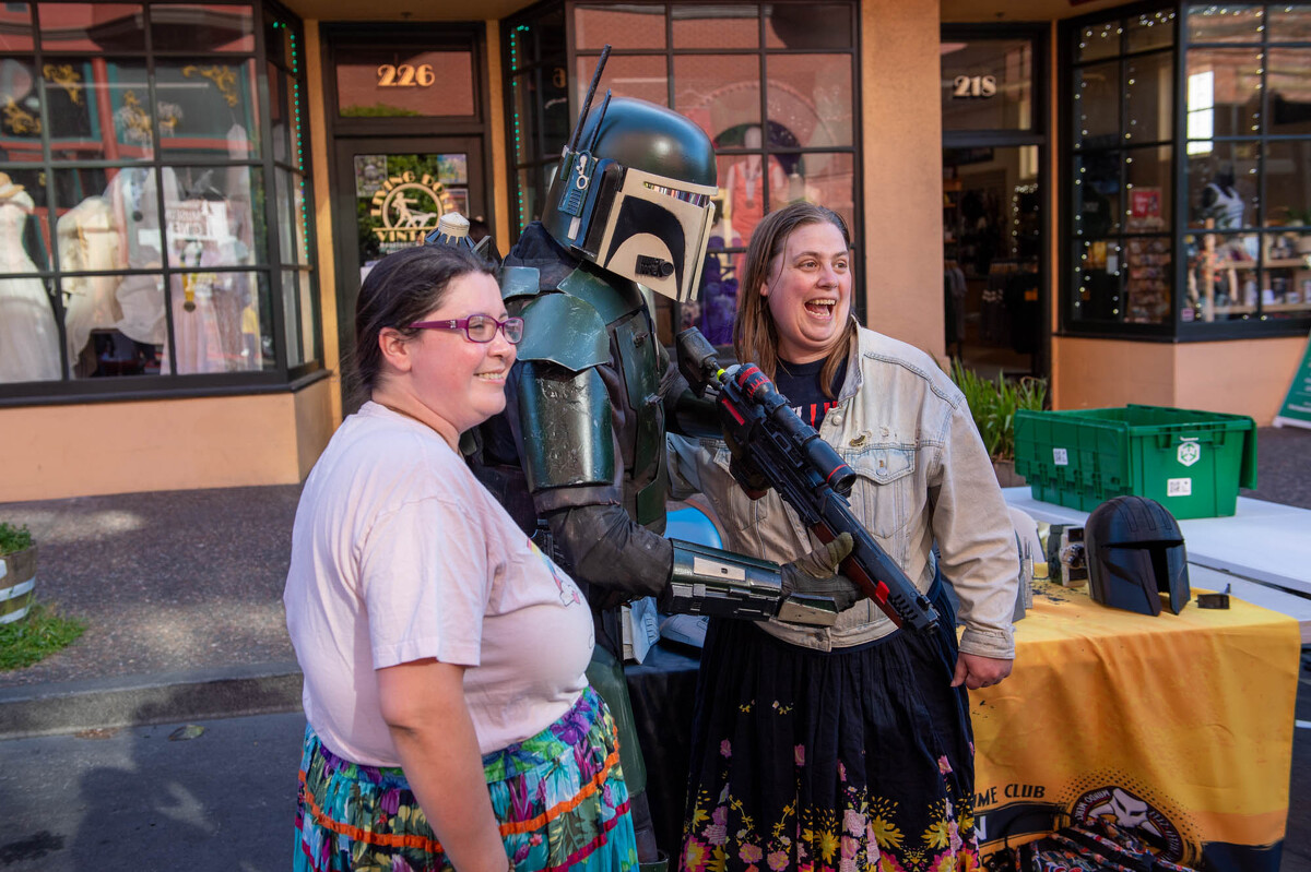 FOREST.MOON.2024.FRIDAY.MARKET.DSC_7740