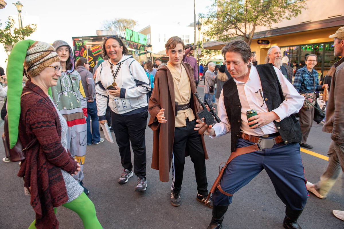 FOREST.MOON.2024.FRIDAY.MARKET.DSC_8015